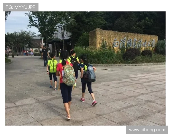 北京攀岩队在全国速度排行榜中荣获第九名展现出强劲实力与团队精神